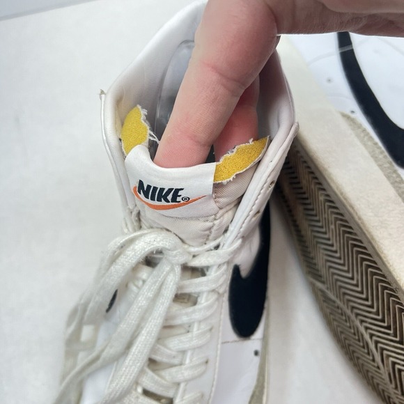 Nike Blazer Mid 77 Vintage White Black Mens 8.5 Retro 70s Style SkaterUrban